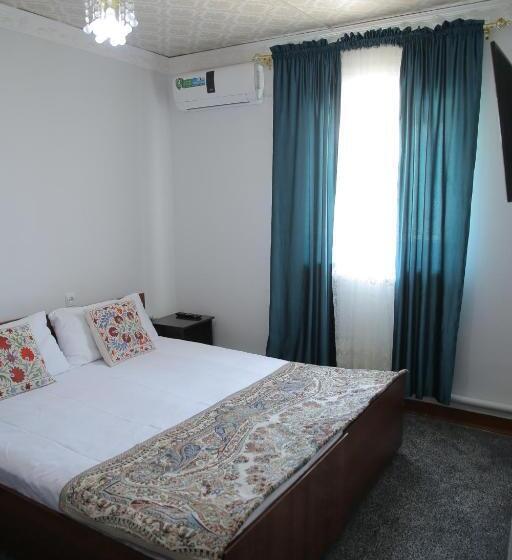 ペンション Rasul Nazar