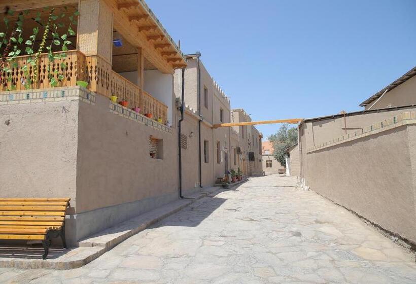 ペンション Rasul Nazar