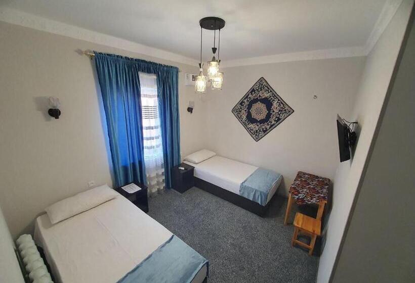 ペンション Rasul Nazar