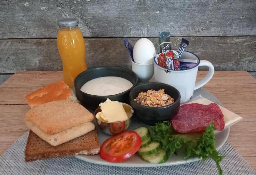 ペンション Sevetin Baari & Guesthouse