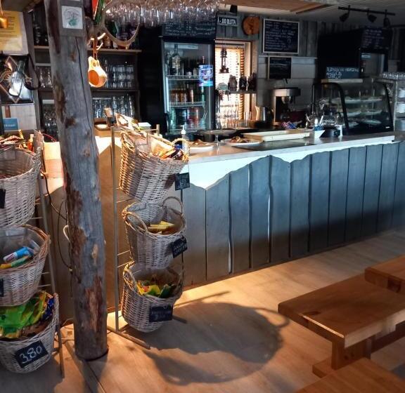 ペンション Sevetin Baari & Guesthouse