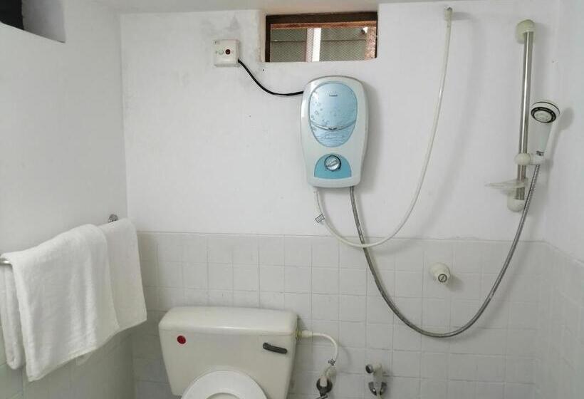 פנסיון Sheldon House