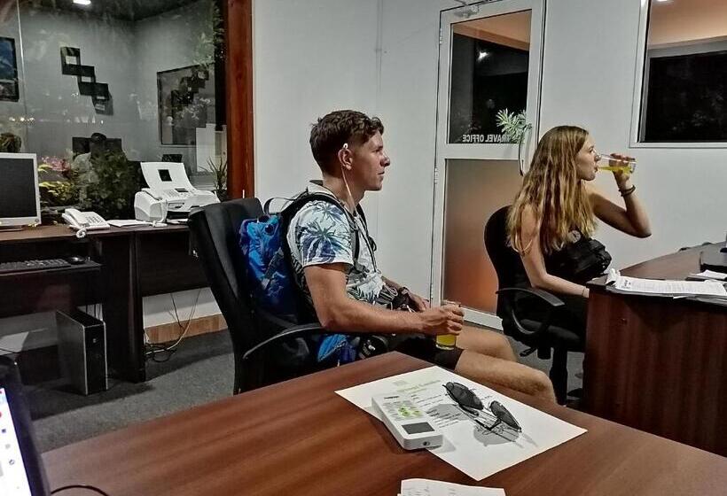 פנסיון Sheldon House