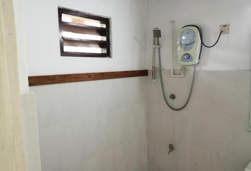 פנסיון Sheldon House