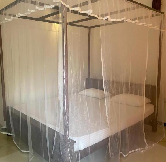 Пансион Talalla Ocean Beach Bungalow