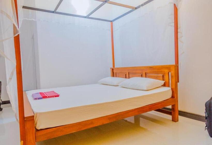 Пансион Talalla Ocean Beach Bungalow