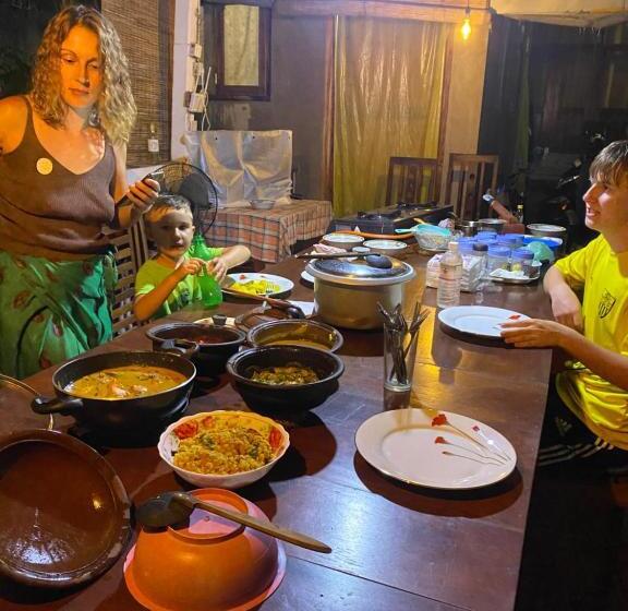 Пансион Talalla Ocean Beach Bungalow