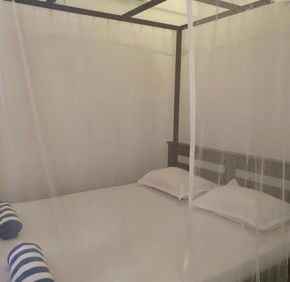 Пансион Talalla Ocean Beach Bungalow