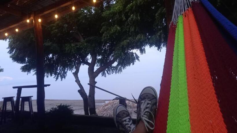 بنسيون Exotic Island Lodge