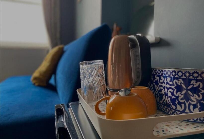 بنسيون Ash Rooms