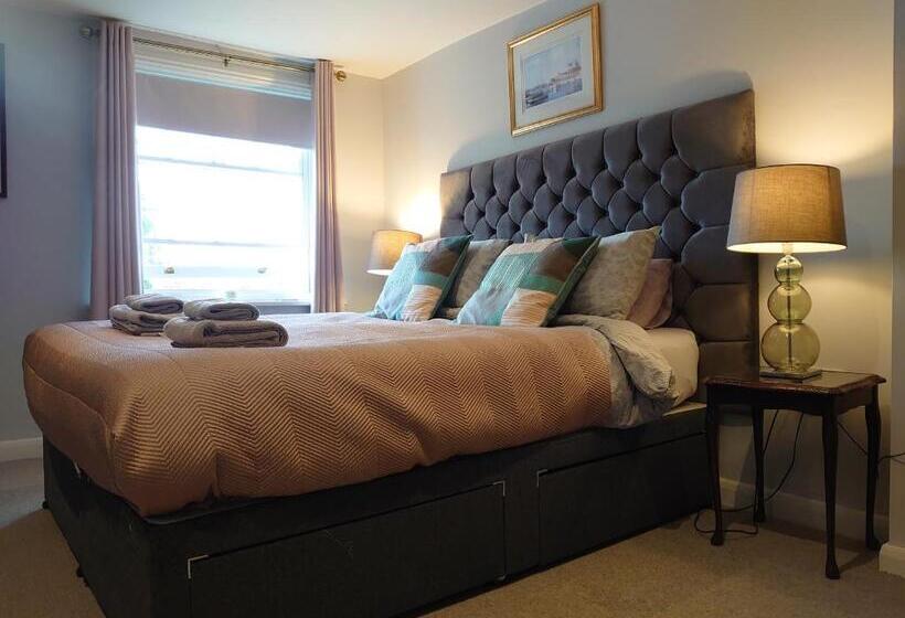 بنسيون Ash Rooms