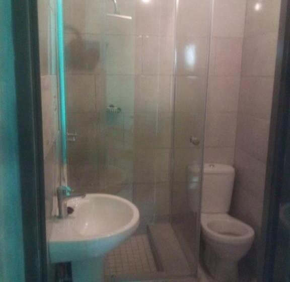 ペンション The Good Life Royal Guest House