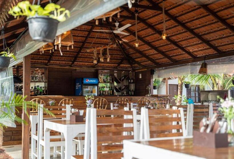 منتجع Dhanrains Moonlight Retreat Cottages