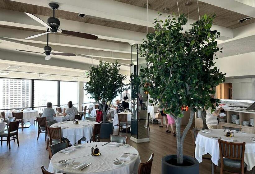 Waikiki Beach Experience! Luxury Oceanview Suite!