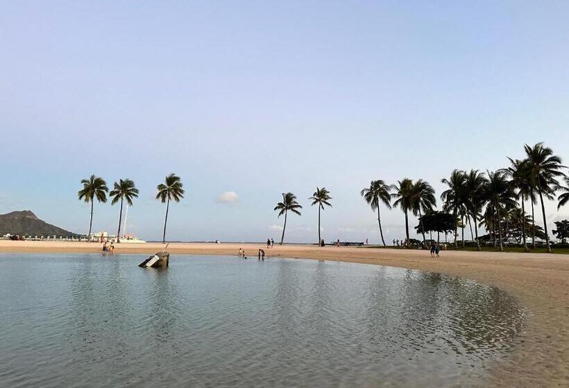 Waikiki Beach Experience! Luxury Oceanview Suite!