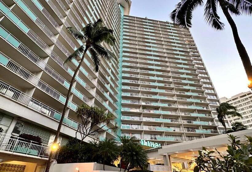 Waikiki Beach Experience! Luxury Oceanview Suite!
