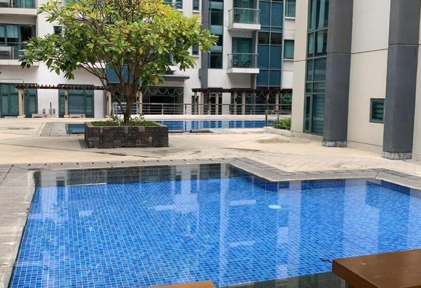 Studio 1st Fl With Balcony Across Terminal 3 Airport