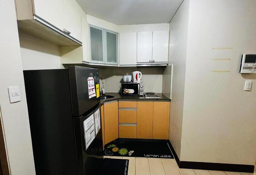 Studio 1st Fl With Balcony Across Terminal 3 Airport