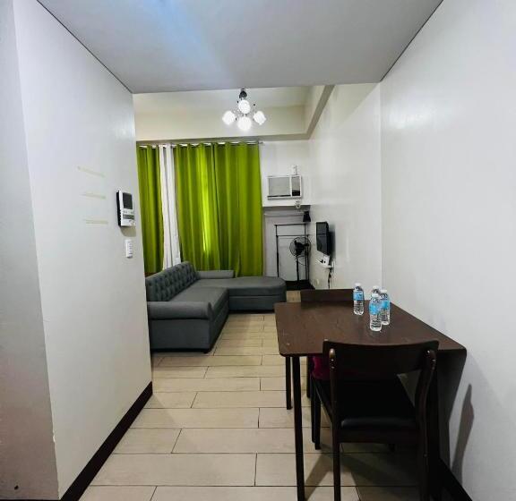 Studio 1st Fl With Balcony Across Terminal 3 Airport