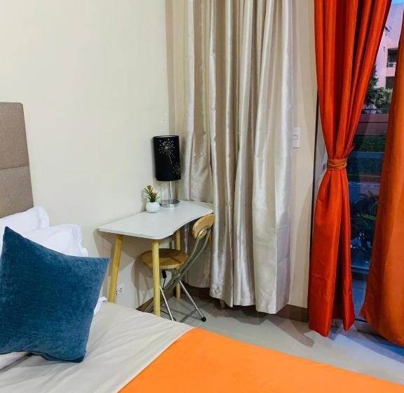 Studio 2nd Fl With Balcony Across Terminal 3 Airport