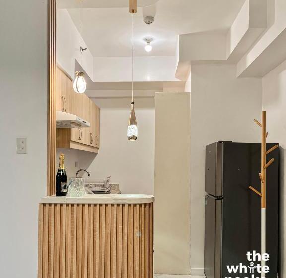 The White Nooks At Verdon Parc