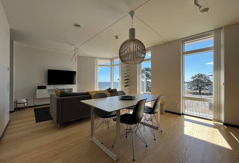 åhus Brygga Apartment