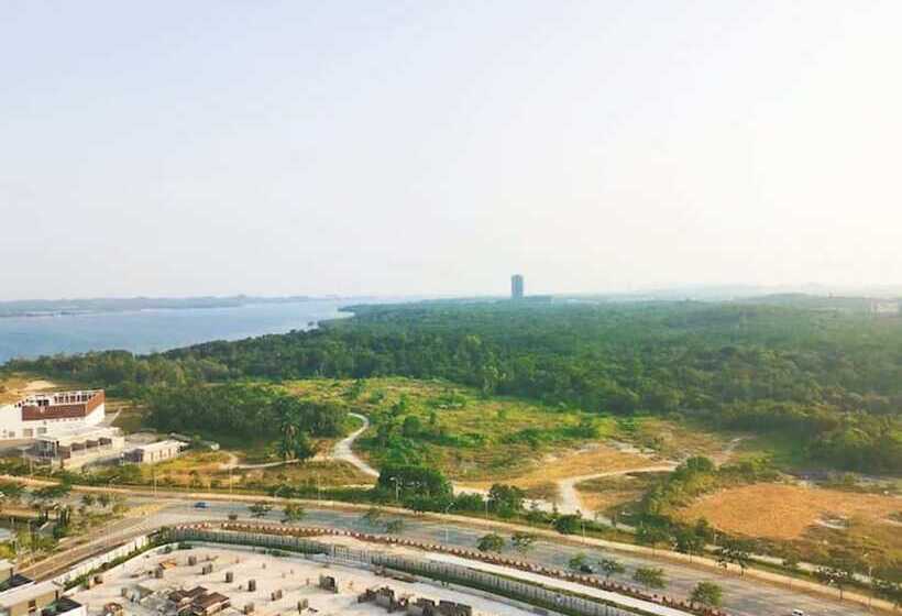 Almas Suites Puteri Harbour