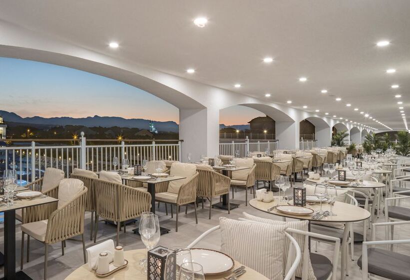 Arcanus Hotels Trendline Side