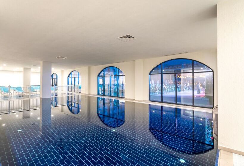 Arcanus Hotels Trendline Side