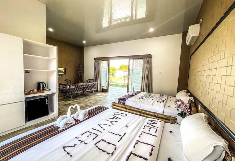 Bayview Beach Resort East Lombok