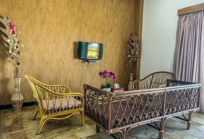 Bayview Beach Resort East Lombok