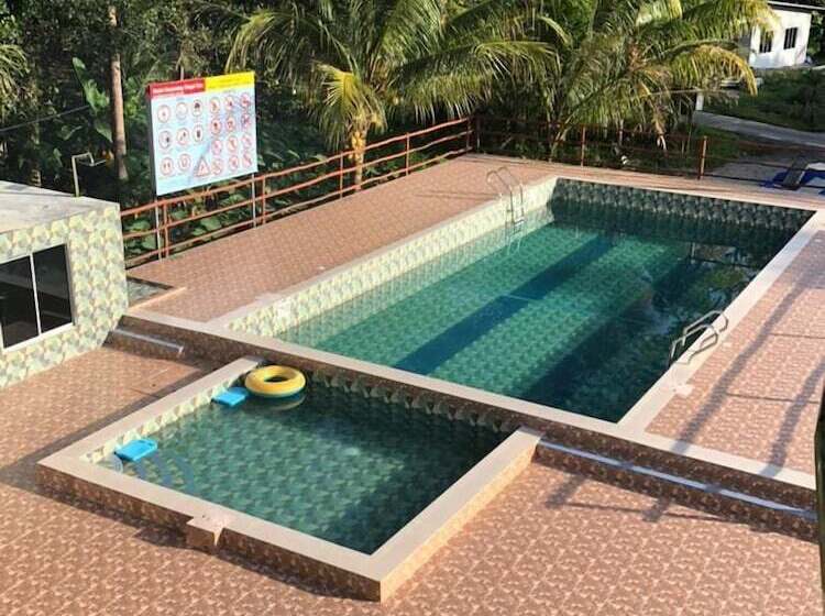 مبيت وإفطار Badul Homestay