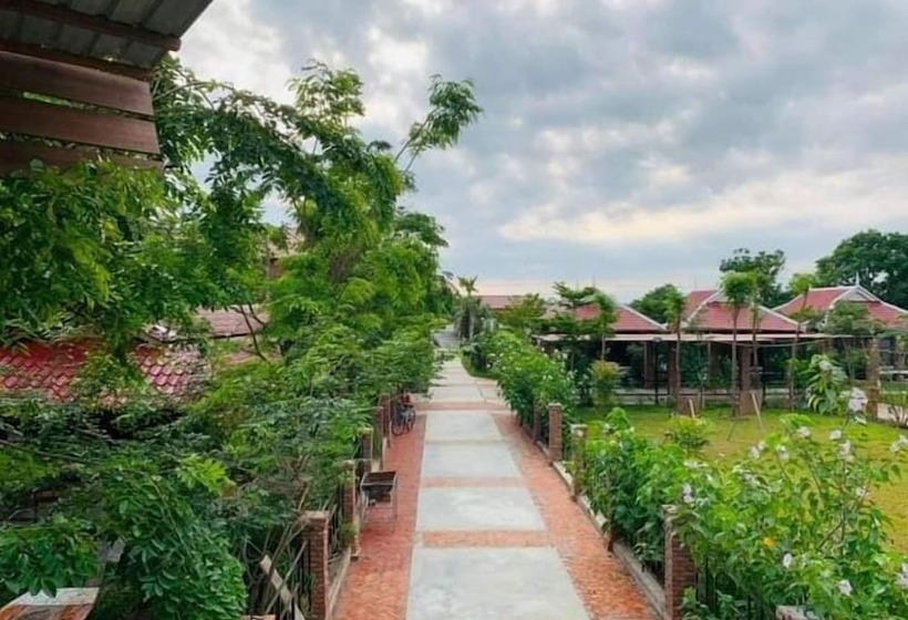 مبيت وإفطار Bat Rice Resort