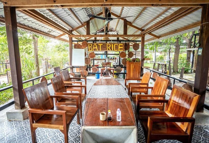 مبيت وإفطار Bat Rice Resort