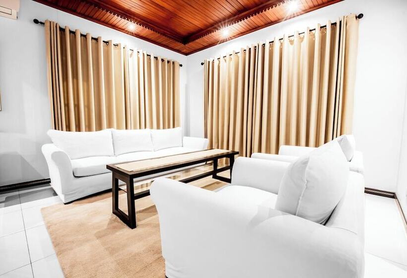 مبيت وإفطار Beru Villa