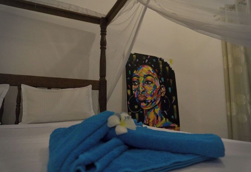 Bed and Breakfast Cocolala Beach House