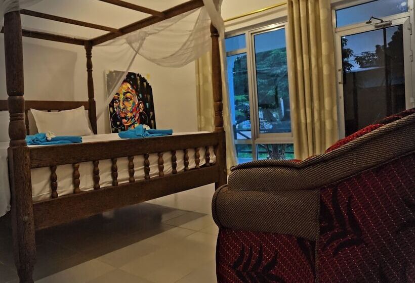 Bed and Breakfast Cocolala Beach House