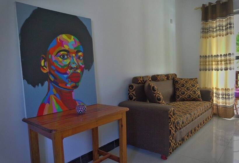 Bed and Breakfast Cocolala Beach House