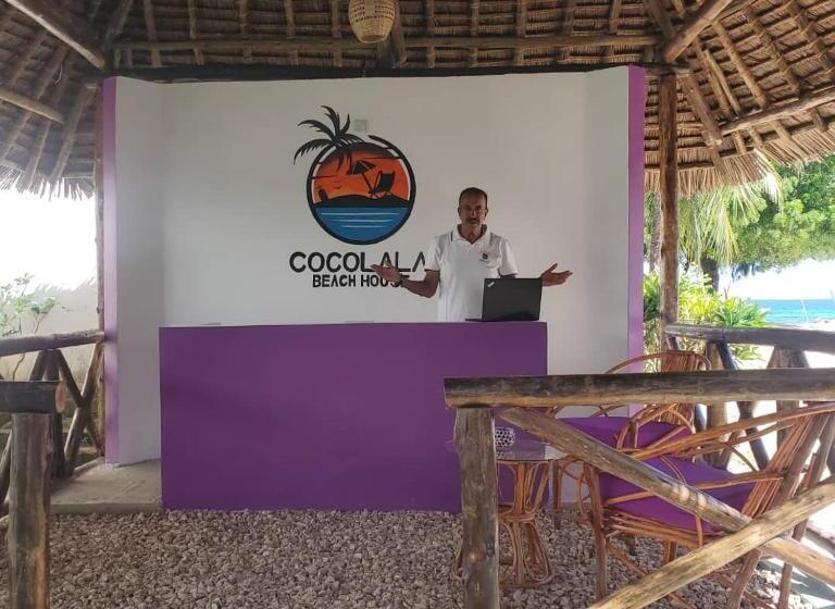 Bed and Breakfast Cocolala Beach House