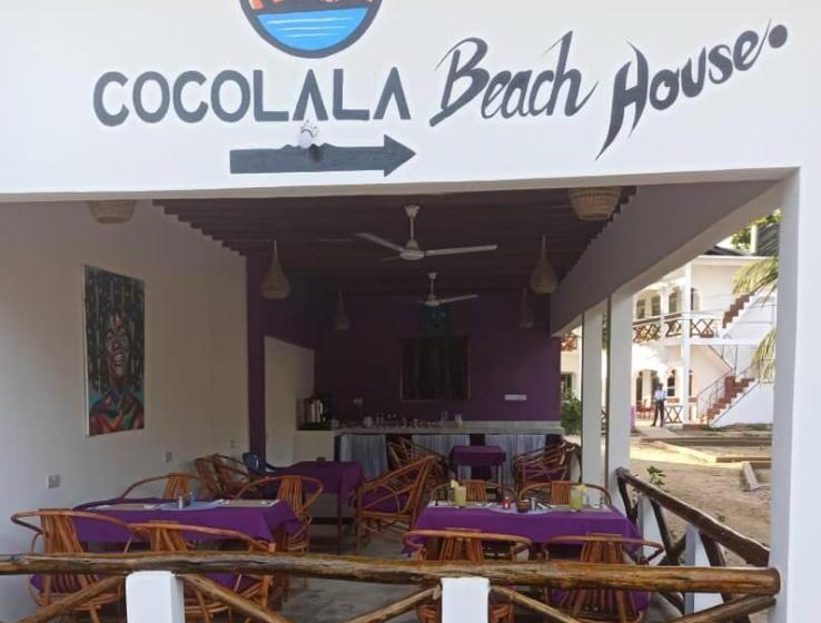 Bed and Breakfast Cocolala Beach House