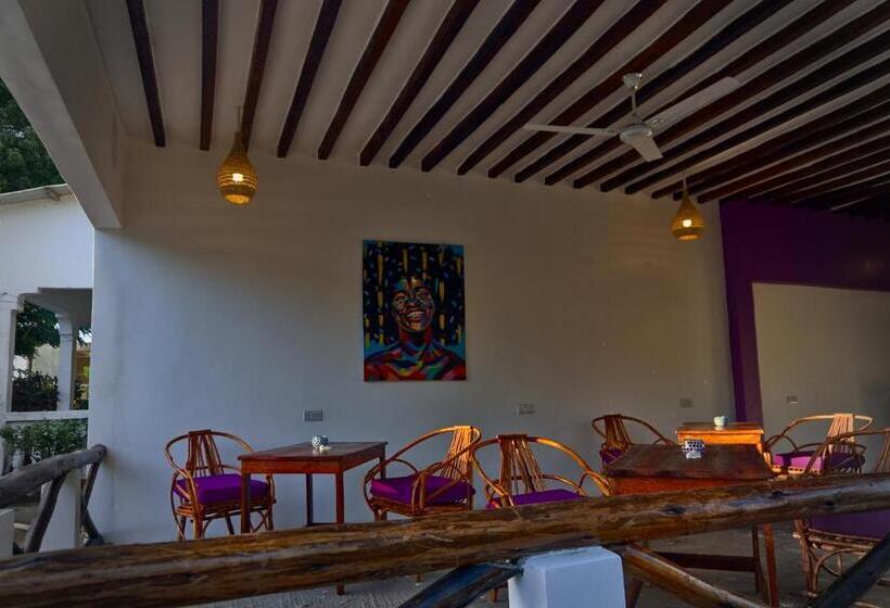 Bed and Breakfast Cocolala Beach House