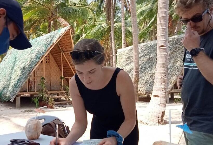 Bed and Breakfast Coraline Coast Beach Resort & Resto Bar