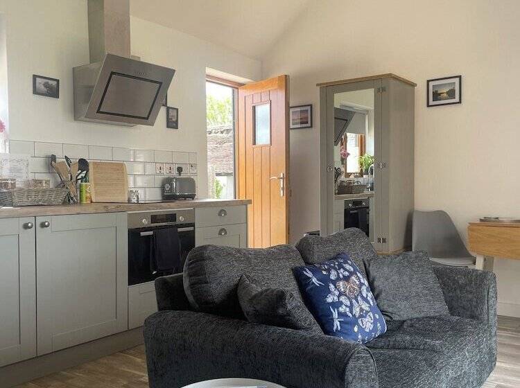 مبيت وإفطار Lakeview Studios