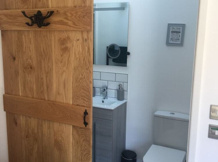 مبيت وإفطار Lakeview Studios