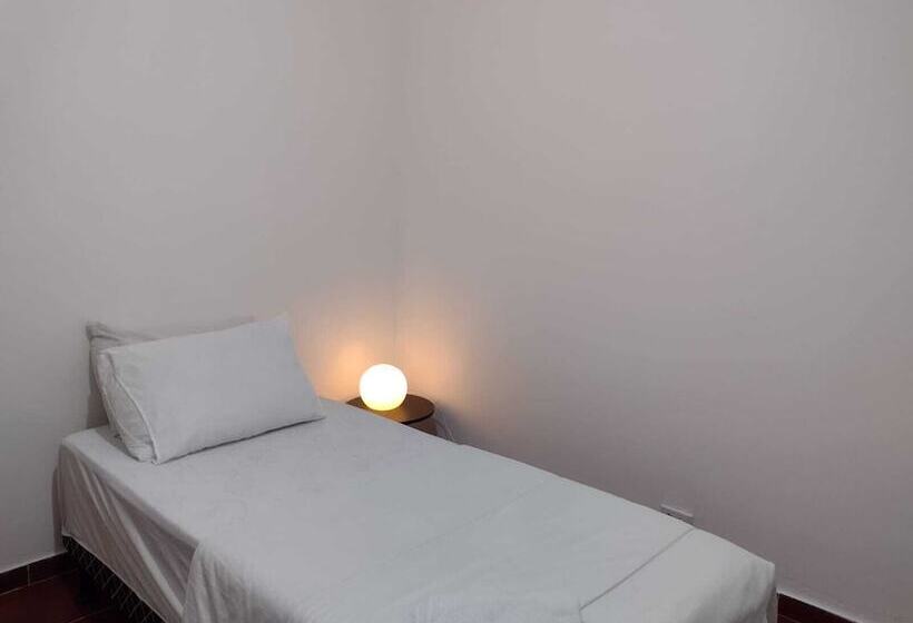 住宿加早餐  Pousada Jardins