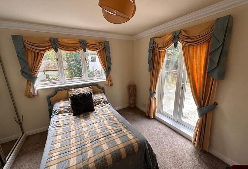 مبيت وإفطار Reemdale