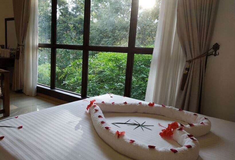 مبيت وإفطار Sigiriya Cashew Palace Resort