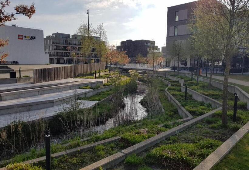 تختخواب و صبحانه Stay Billund