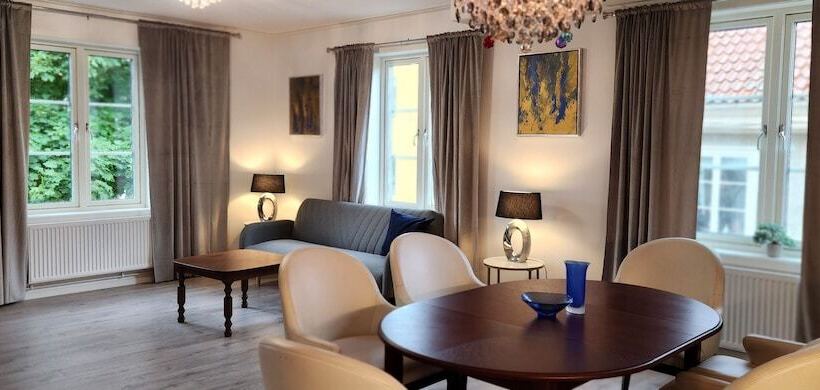 Brodderud Apartments