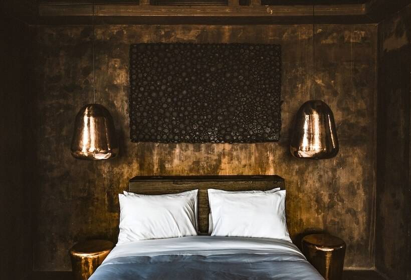 Casa Silencio Hotel Boutique & Distillery